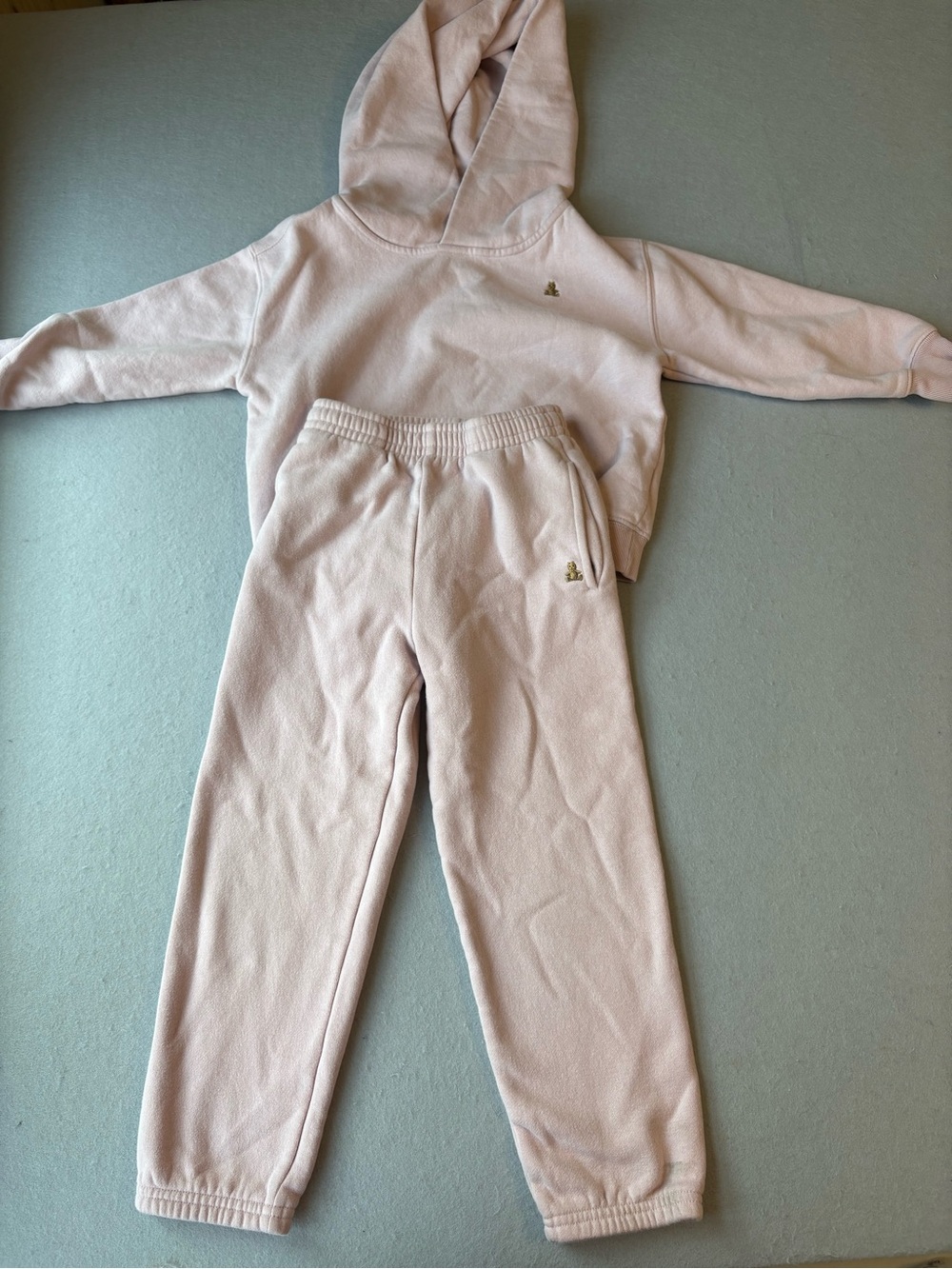 GAP Kids Vintage Soft Relaxed Pink Sweat Jogger Pants Sweatshirt Set Girls Sz 5T - Picture 2 of 6